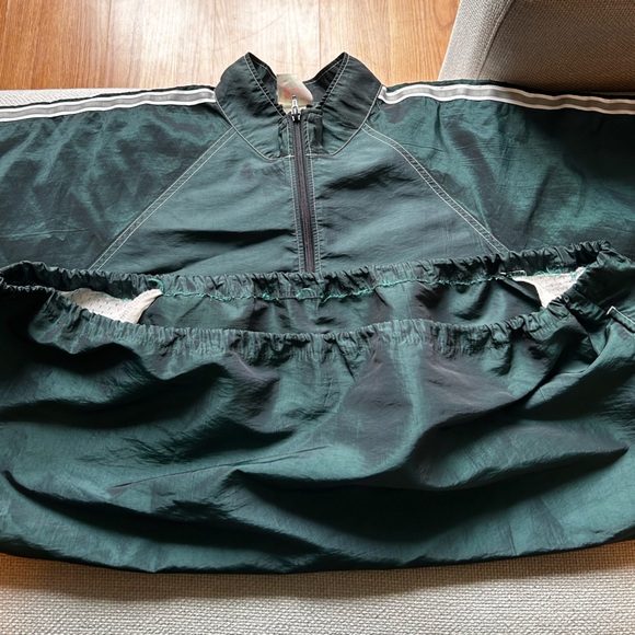 Surf Style Windbreaker - Picture 5 of 7